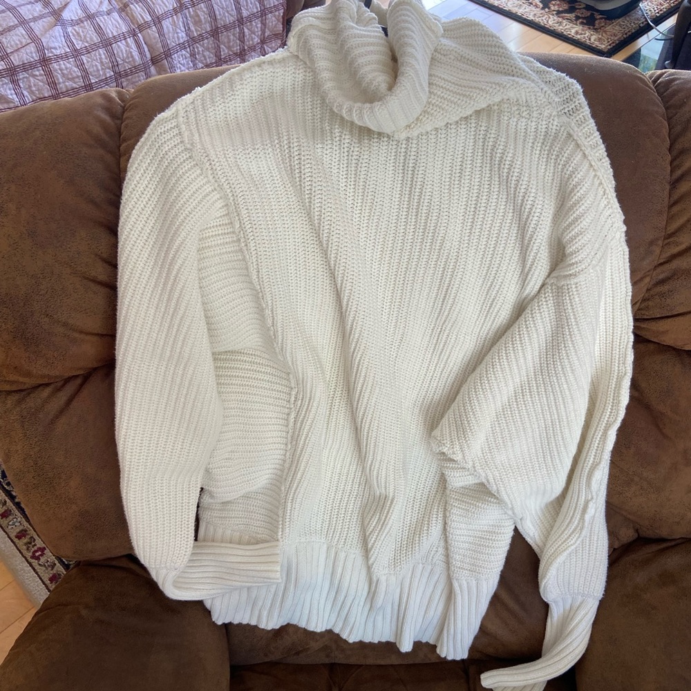 Small oversized white sweater - freepeople - gently warn